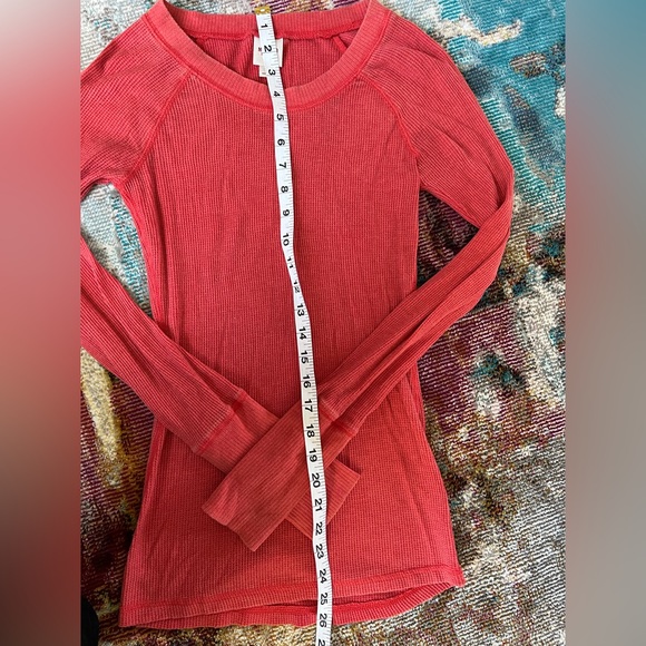 EUC Mossimo women’s small fitted thermal orange shirt flattering top worn twice - Picture 8 of 13